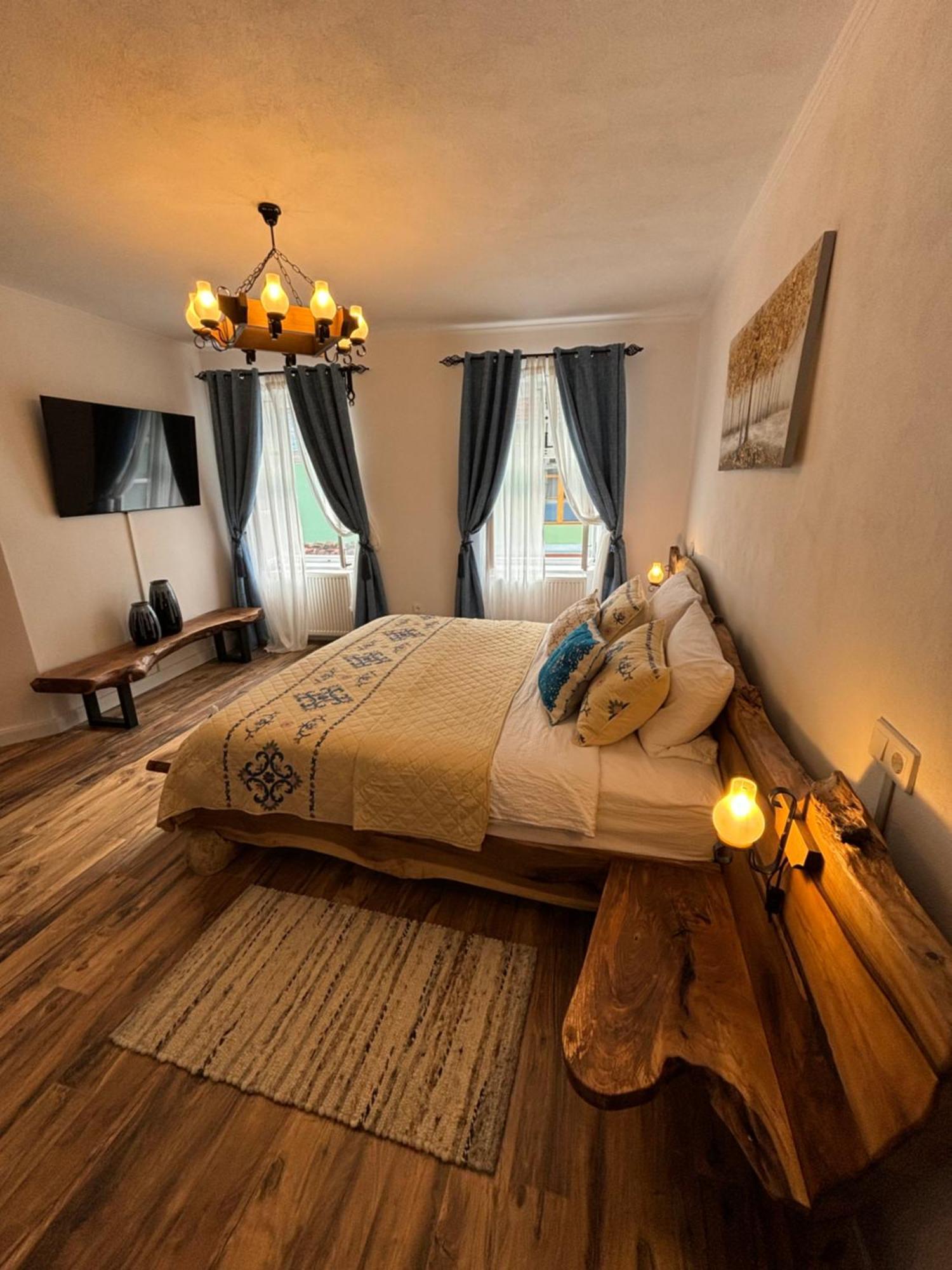 Ferienwohnung Blue House Citadel Elite Sighişoara Exterior foto
